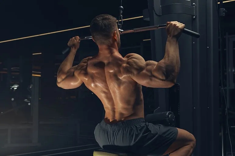 Najpierw cardio czy siłowe - jak wybrać najlepszą kolejność ćwiczeń?