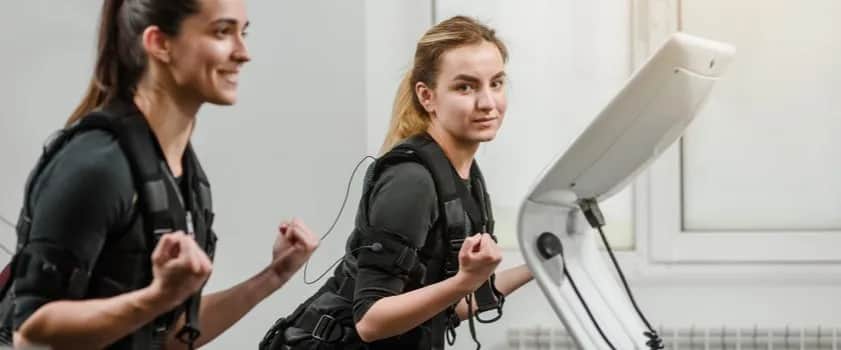 Trening EMS na czym polega: skuteczna metoda poprawy formy i zdrowia